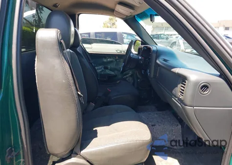 2001 GMC Sierra 1500 Sl из США, поврежденный, VIN 1GTEC14V01Z194857